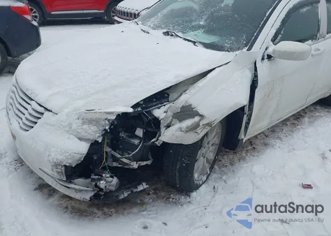 2012 Chrysler 200 Touring из США, поврежденный, VIN 1C3CCBBB6CN131802